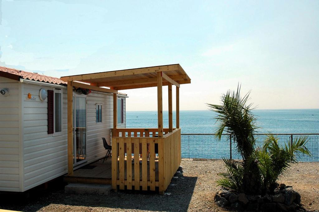 Mobile Home Sea View